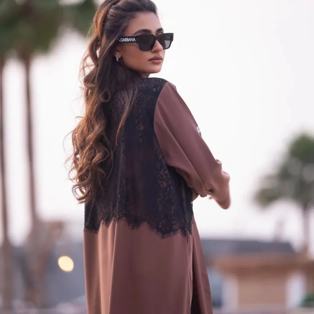 6741de54-fabd-47c1-8c4b-29edc473b204-665_1024x1024_crop.webp