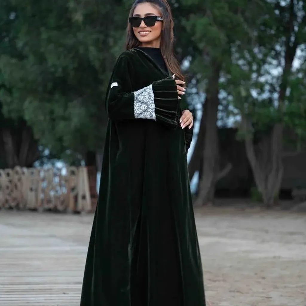 7b3cc8c3-904f-479b-bea7-1973d3c113dd-665_1024x1024_crop.webp