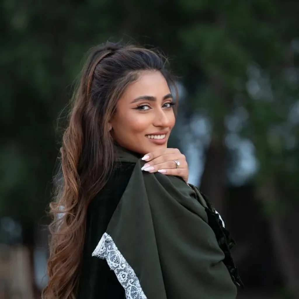 36568e20-6681-403b-b0e3-3d6fc72c08c1-665_1024x1024_crop.webp