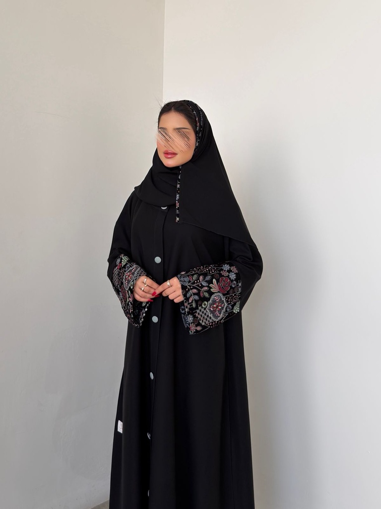 عباية كريب اللمار الأصلي مع لمسة مخمل بتطريز أنيق 🤍